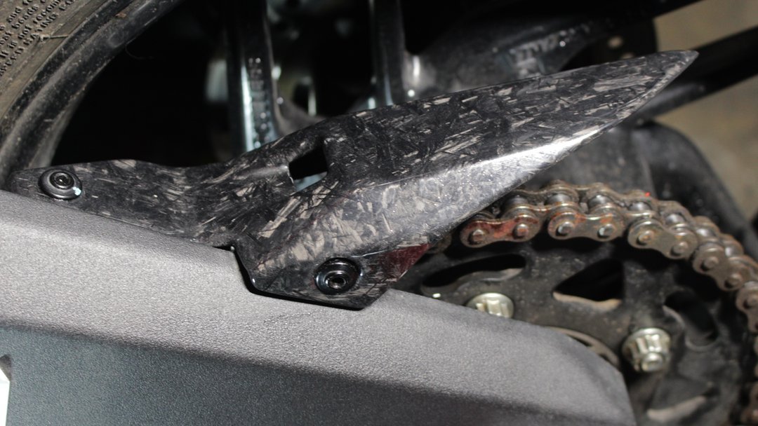 Carbon Fiber Chain Guard For Ducati Panigale 959-899 - LRL Motors