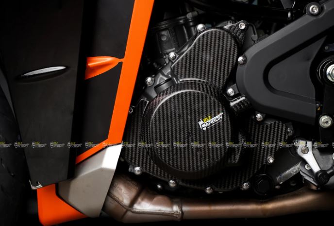 Carbon Fiber Magnet Cover for KTM Duke 250/390 - LRL Motors