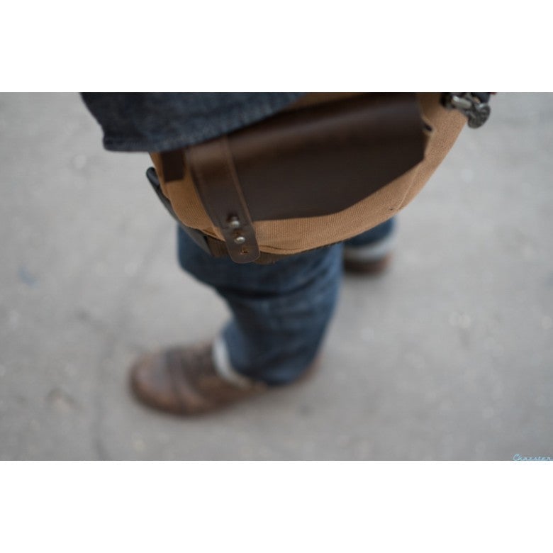 HELSTONS thigh bag in Beige | VINTAGE LOOK - LRL Motors