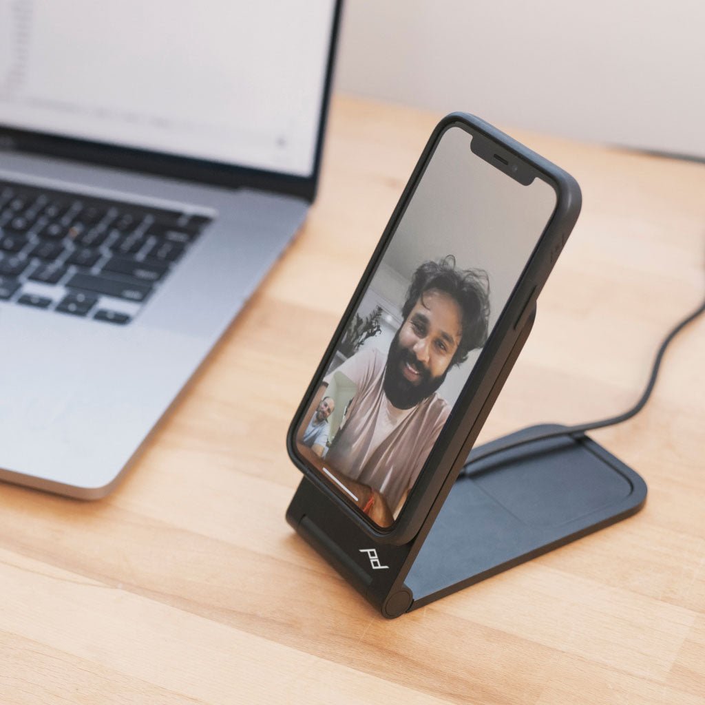 Wireless Charging Stand by Peak Design - LRL Motors