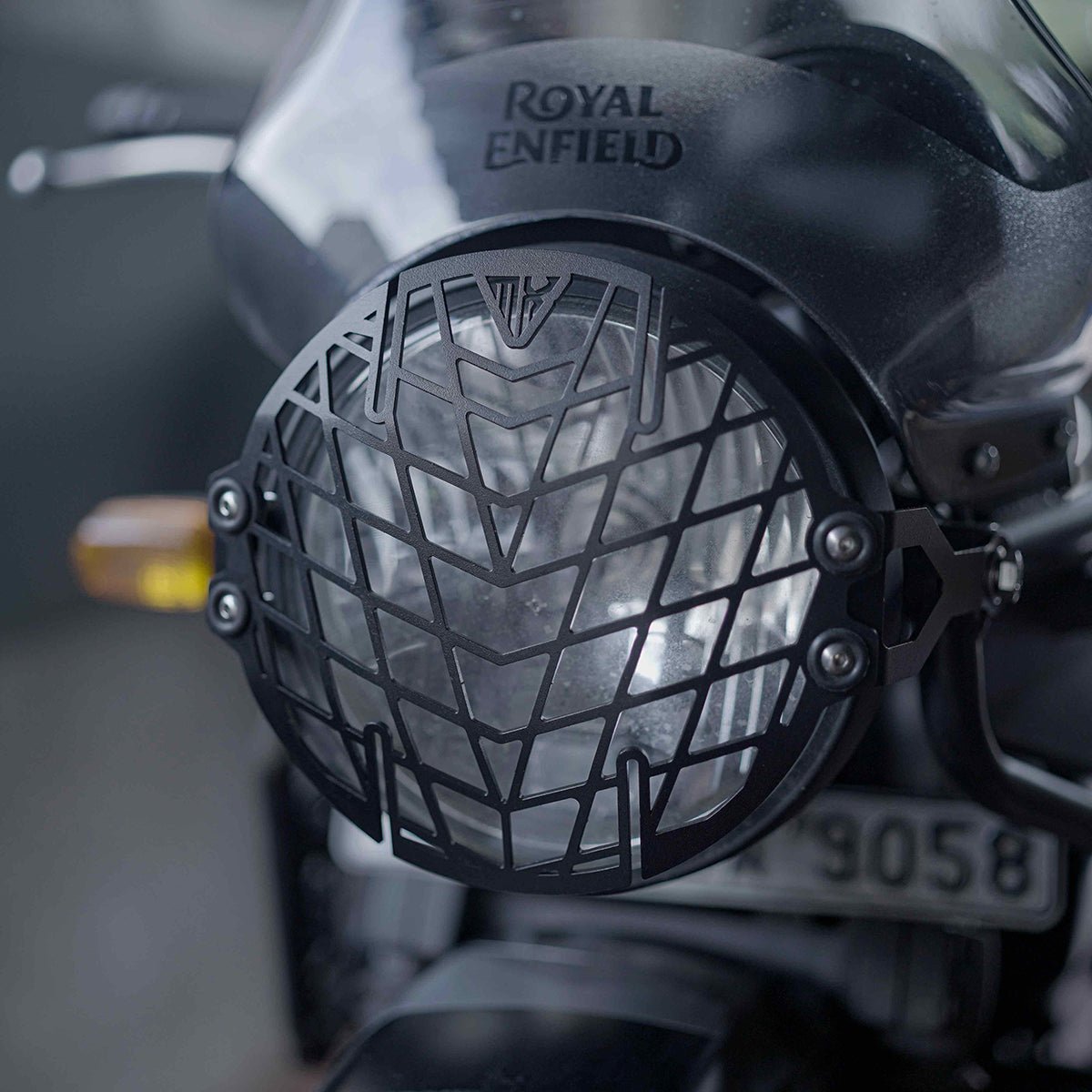 Royal Enfield Himalayan 411 - MOTO CRUX HEAD LIGHT GRILL - LRL Motors