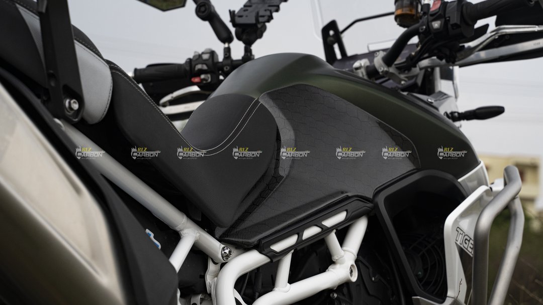Carbon Fiber Seat Panel Assembly RH for Triumph Tiger 900 - LRL Motors