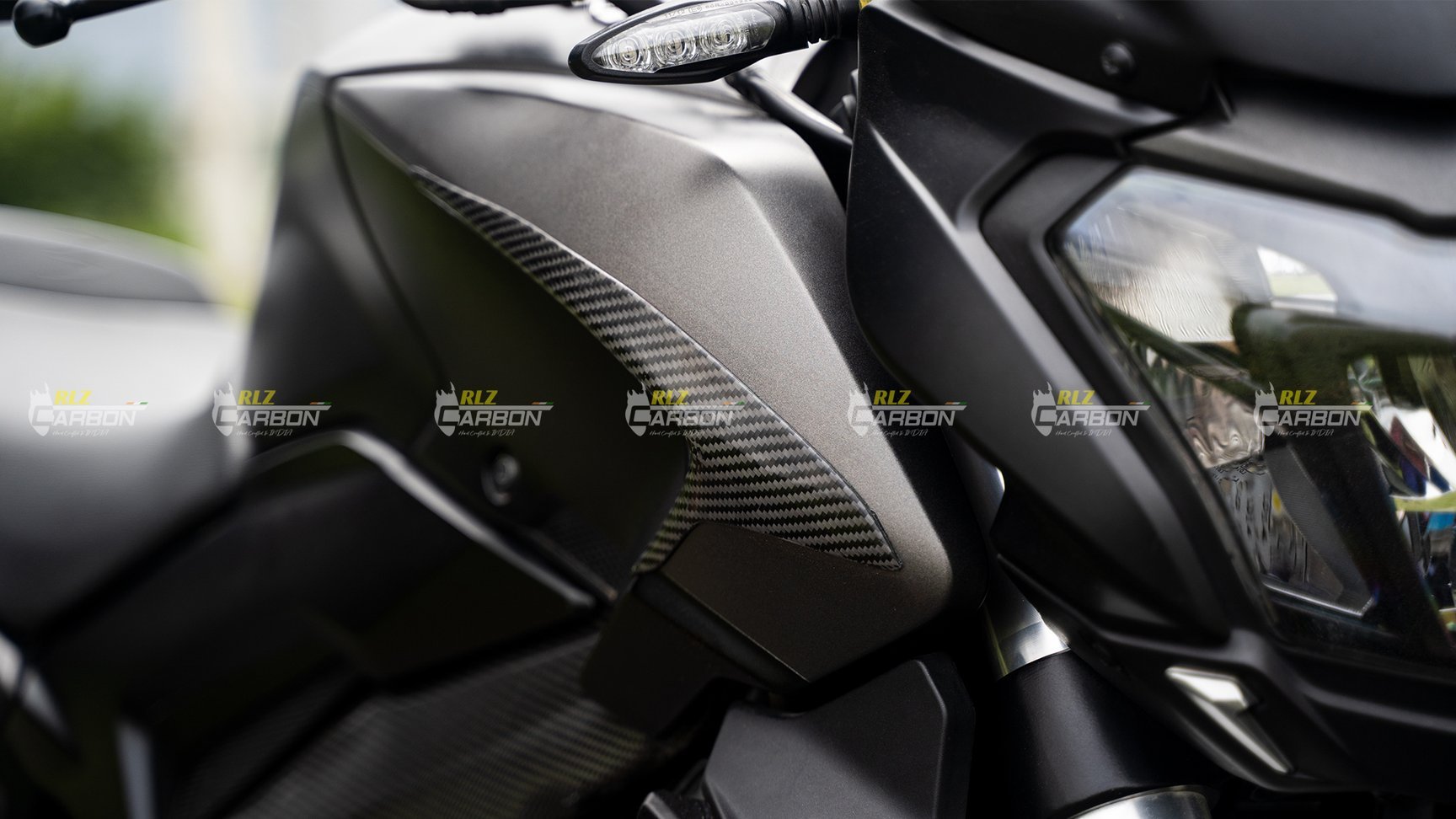 Carbon Fiber Tank Slider for Bajaj Dominar – LRL Motors