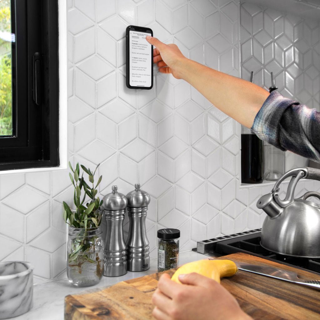 Mobile Wall Mount by Peak Design - LRL Motors