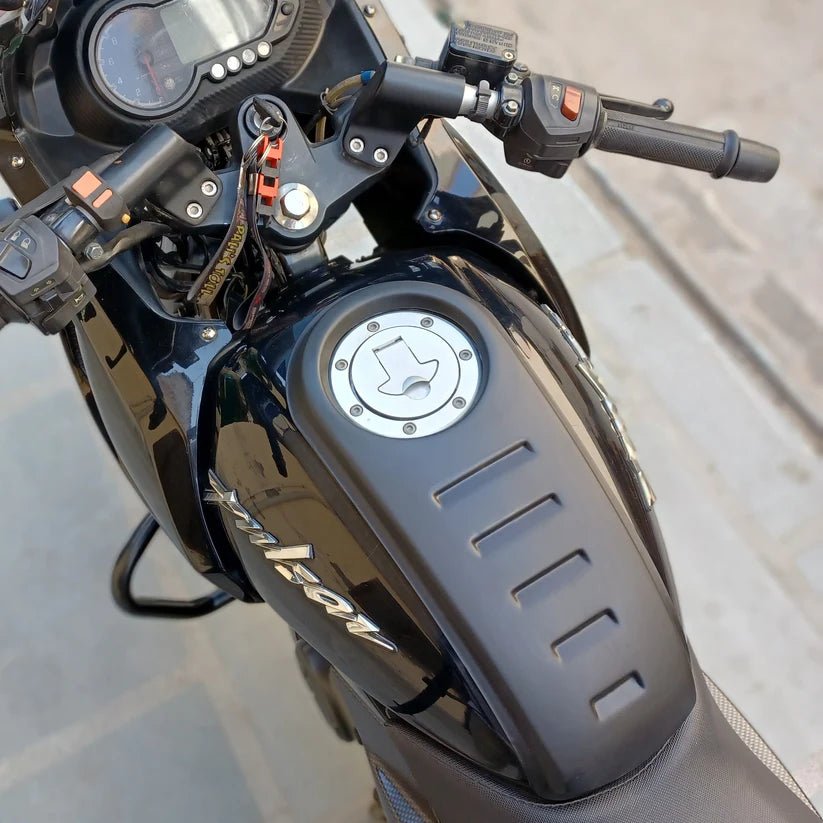 TankTie for Bajaj Pulsar 220 - LRL Motors
